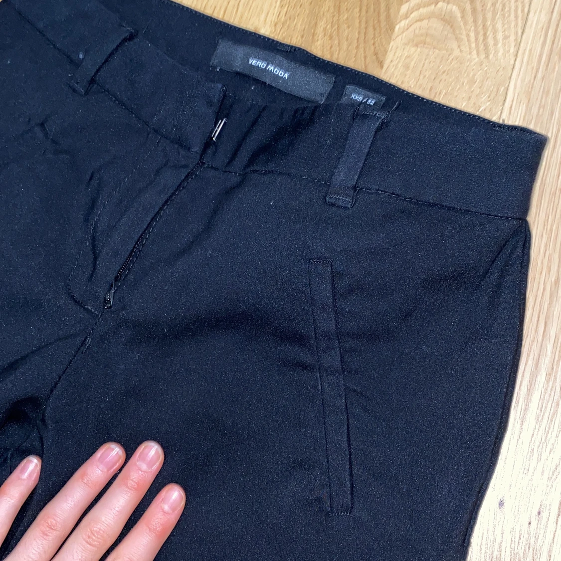 svarta kostymbyxor, XSS - 90