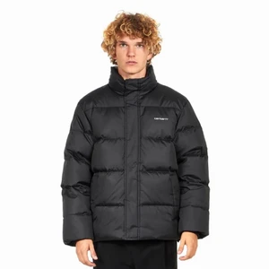 Carhartt puffer jacket - Säljer nu min vinterjacka då den ej passar. Använd men fint skick, storlek S. Nypris: ~3000kr. Slutsåld! Hör av dig vid frågor.
