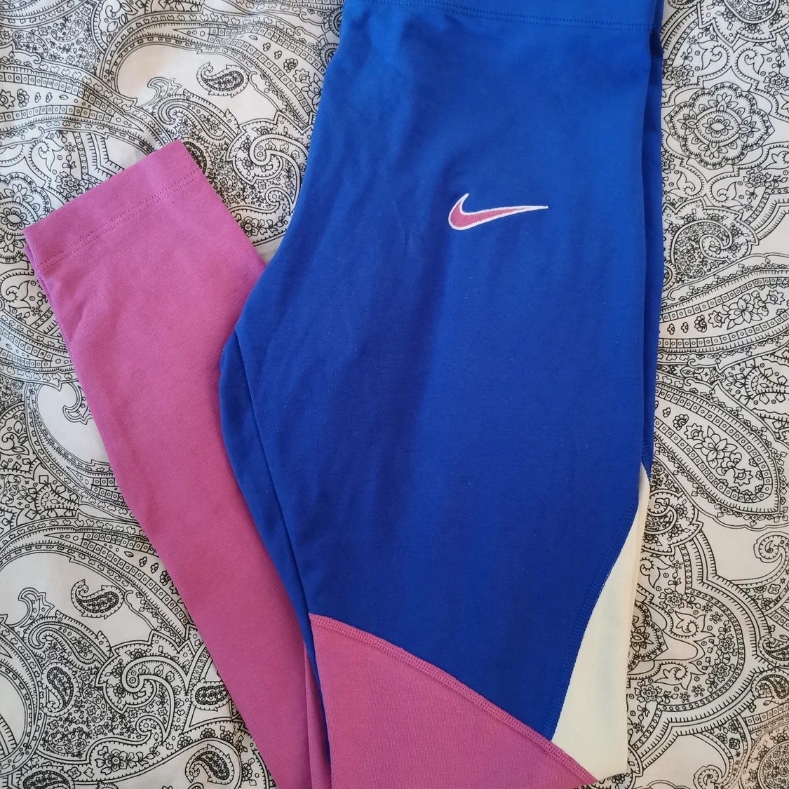 Nike tights