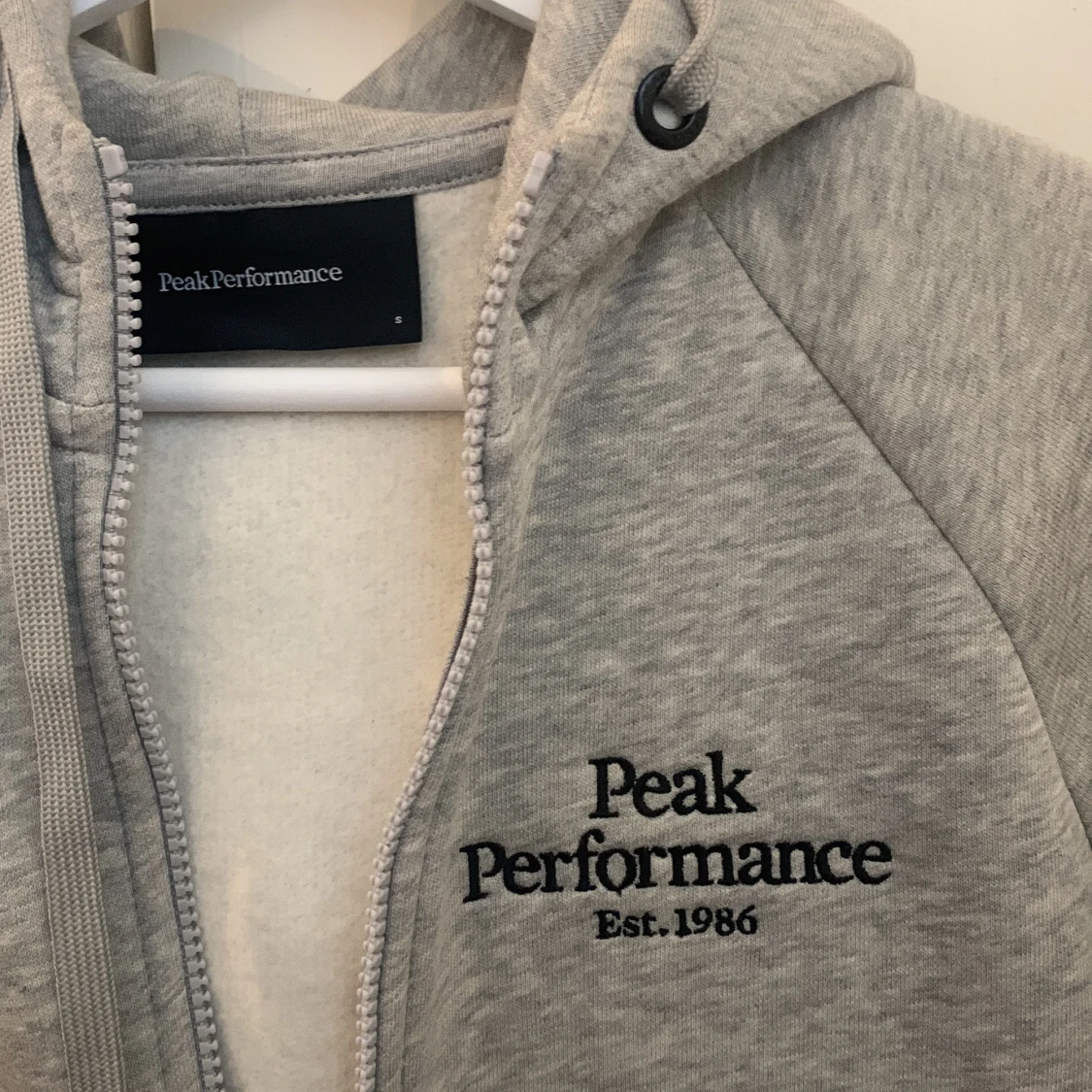 Peak Performance hoodie - 91