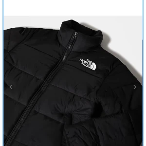 The North Face jacka - The North Face HMLYN jacka, använd ett par gånger men i perfekt skick. Bilderna lånade från deras hemsida, kan skicka egna vid intresse!