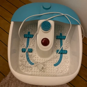 Fotbad  - Fotbad från Clas Ohlson, använd 2-3 ggr 🌷 funkar bra men kommer inte till användning 