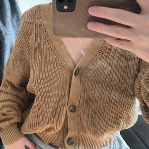 Kofta - Superfin kofta/tröja i storlek M, 100kr frakt tillkommer!