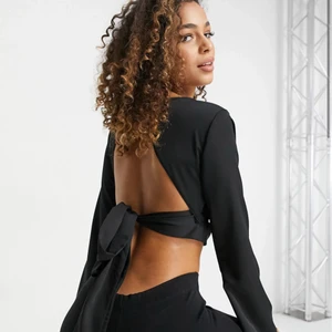 Tröja - Aldrig använd. Fler bilder kan skickas