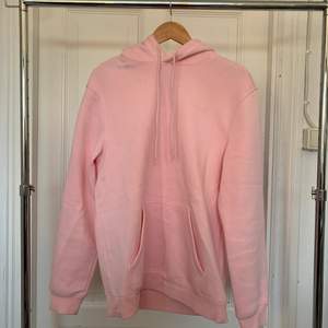 Knappt använd rosa H&M hoodie i storlek S, 100kr