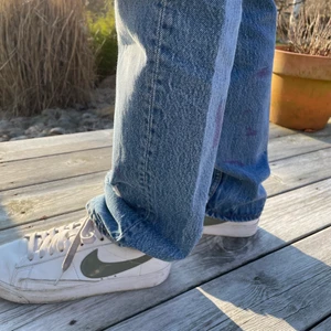 Nike sneakers i storlek 38 - Sneakers från Nike, storlek 38 men är lite små i storleken. De är använda men ändå i bra skick! 