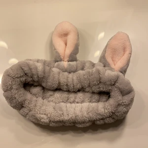 Hårband - Ett hårband man kan ha när man tvättar ansiktet, helt i nytt skick 