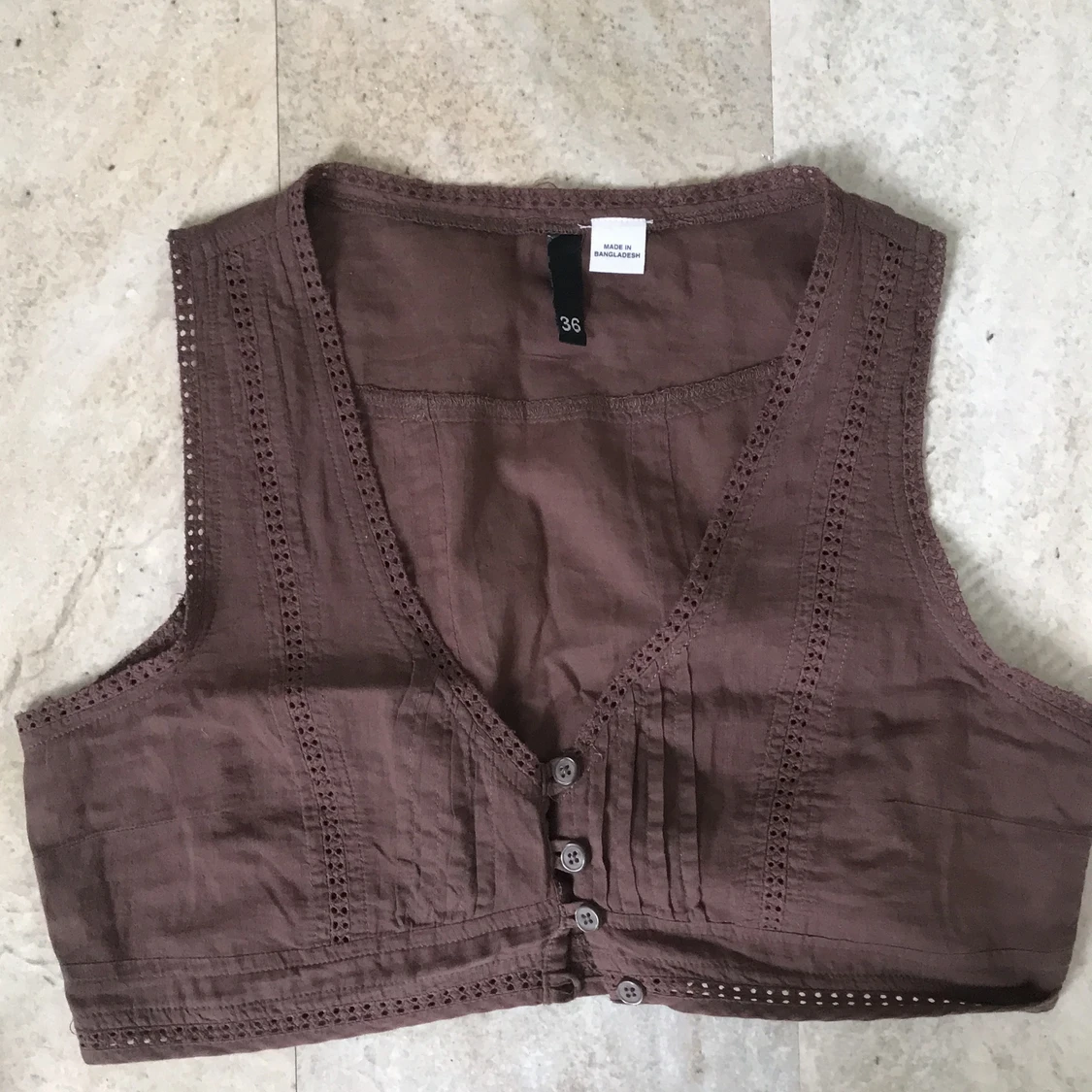 Kort brun topp med Storlek 36 - 91