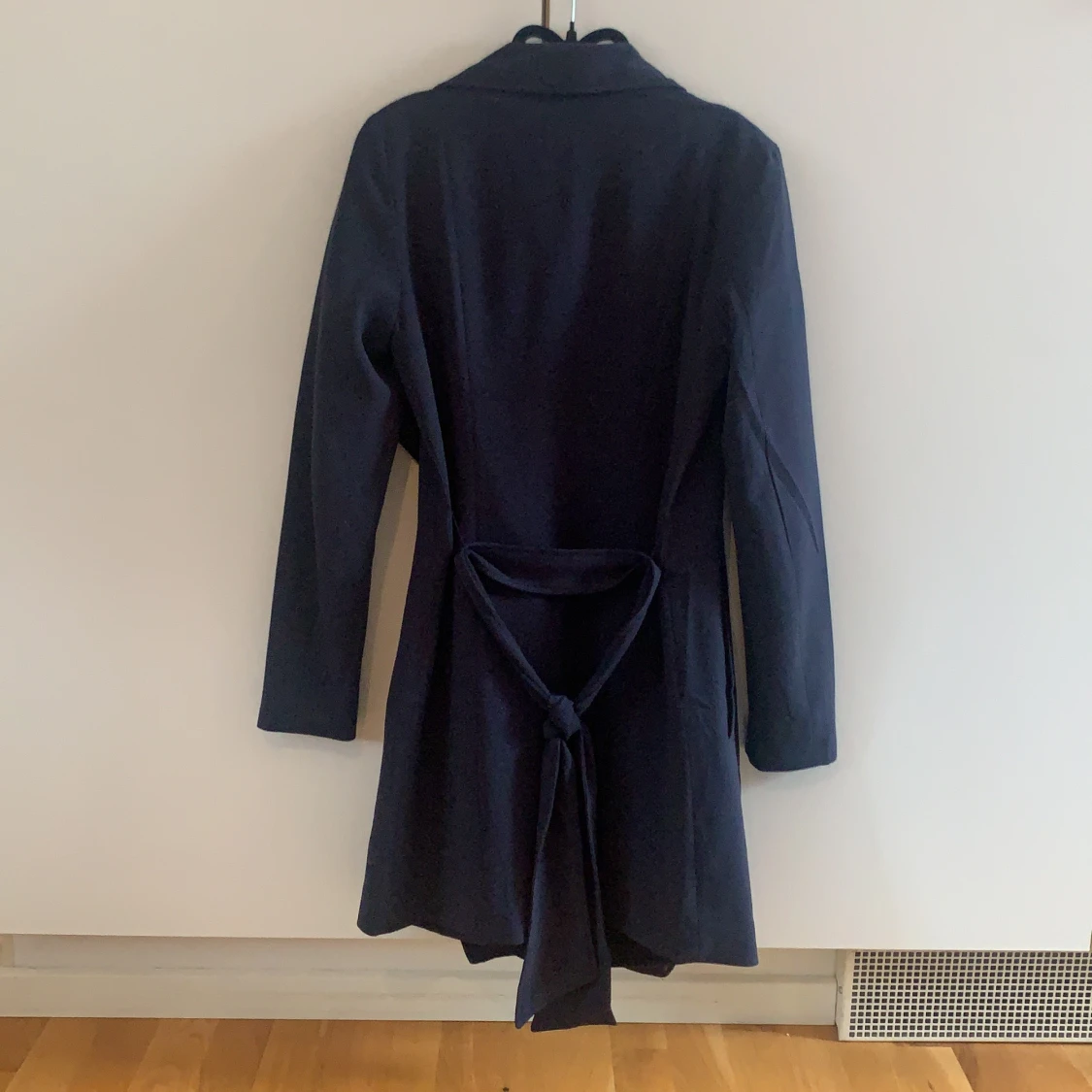 Marinblå kappa - 91