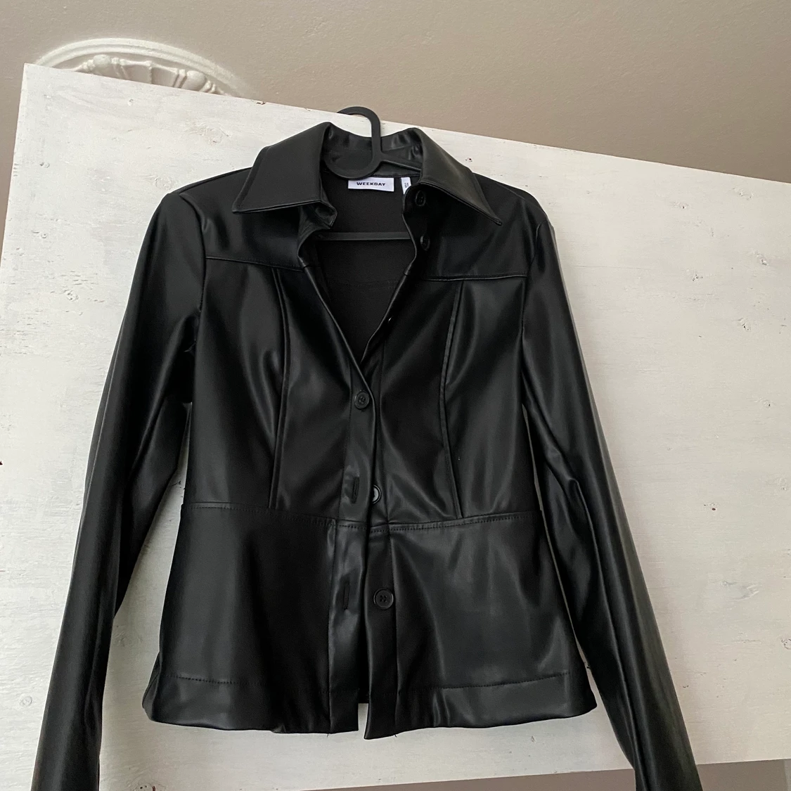 Fake läderjacka Weekday 34