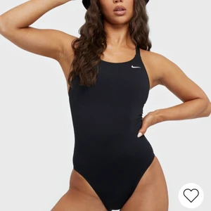 Nike Baddräkt - Helt oanvänd!! Storlek 34, nypris 499kr