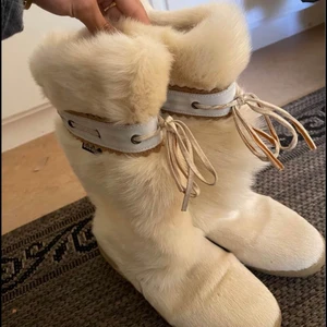 Äkta pälsskor/ pälsboots - Storlek 38. Varma och sköna 