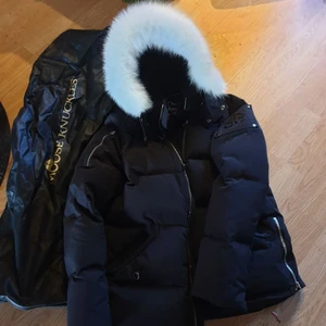 Moose knuckles 3g - Bytes mot något av samma värde eller så säljer jag den. Den är som ny och är i storlek medium