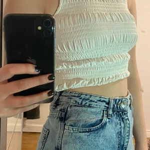 Topp - Jätte fin topp, jätte fin att ha en oversize skjorta över! 🤍