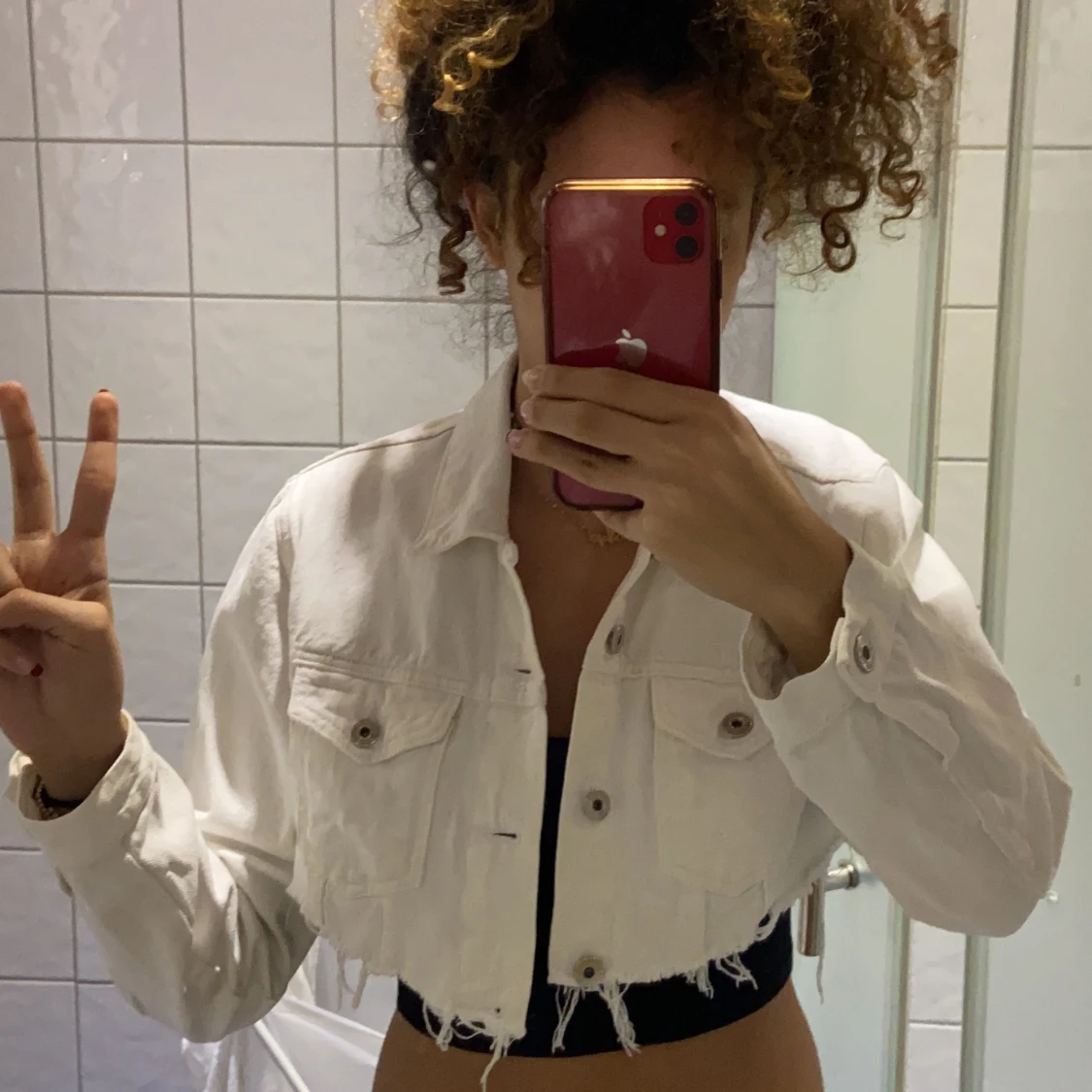 FB sister. Vit jacka - 91