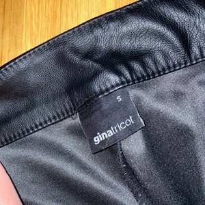 GiNatricot byxor fuskläder S - Köpt för 300 säljs för 150