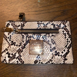 Plånbok.  - En jätte fin plånbok i bra skick 🌟🤎 Köpt för 150kr