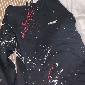 Hoodie - En snygg hoodie från new yorker i XS för 100kr