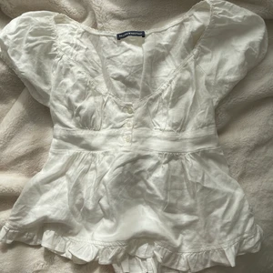 Blair top, brandy Melville  - Jätte fin och gullig top from brandy Melville som tyvärr var förstor❤️