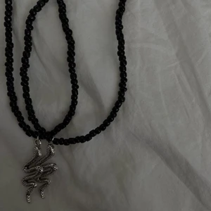 SNAKE NECKLACE, 49:- 🖤☕️🐍✨ - 49:-, gratis frakt!