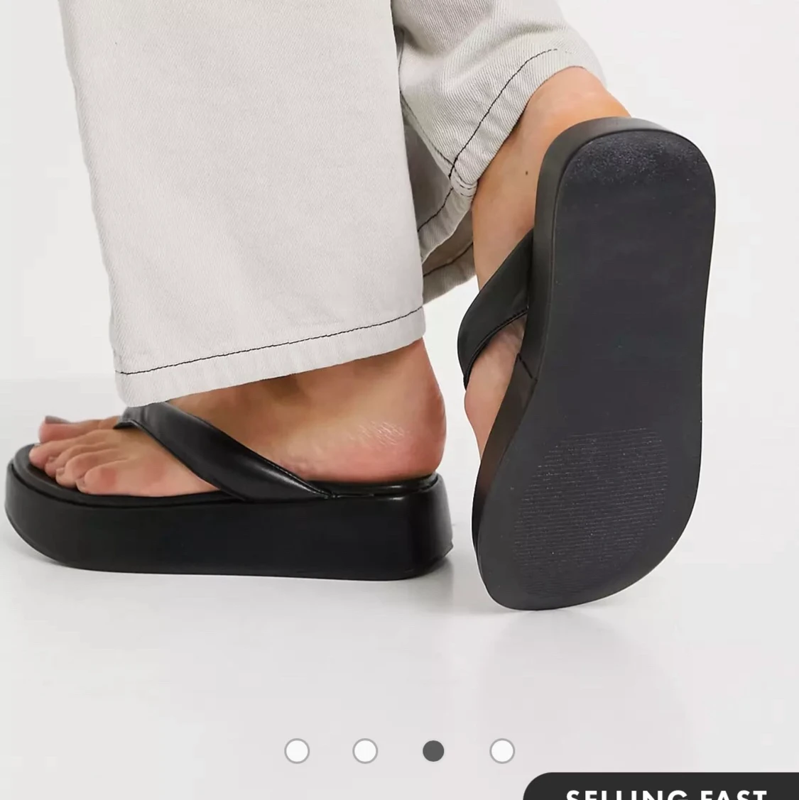 Flipflop sandaler i fakeläder - 90