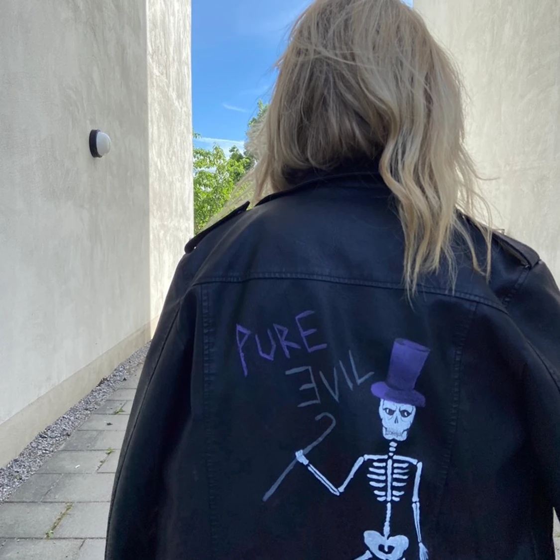 Egenmålad skinnjacka