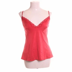 90s röd topp - Åhlens röd topp. 90s inspired