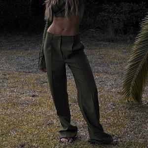 Byxor Hanna schönberg x nakd  - Helt nya byxor från Hanna schönverg x nakd. Slutsålda. Bud från 550