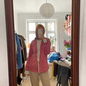 Vintage striped shirt fits a size 36❤️