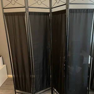 Skärmvägg - Knappt använd 