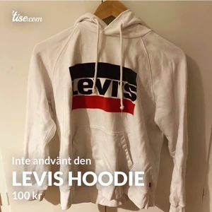 Levis  - En Levis hoodie i ny skick ❤️ köpte den för 200 kr ❤️ säljer för 100 kr ink frakt 45 kr ❤️