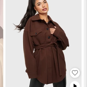 SÖKER!! - Söker denna från Nelly i storlek 32. Kan även bytas 