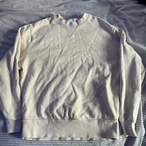 Beige Sweatshirt  - Beige Sweatshirt från Collusion.