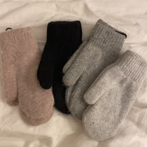 Vantar  - Kashmirmix och bomull. Sticks inte. Oanvända såklart. 300kr/st med frakten 