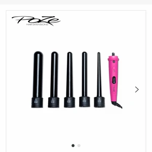 Poze Hairextensions locktång  - Säljer nu den perfektaste locktången (locktängerna?!)⚡️ Det medföljer 4st skavt i olika storlekar för olika typer av lockar/resultat! Justerbar temperatur, 120-200 grader som väldigt snabbt värms upp. Roterbar 3 meters sladd och en värme hanske medföljer! Har tappat bort en utan skaften så därav har jag halverat priset ifrån 700kr till 399kr!✨