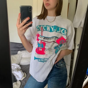 Vintage T-shirt - Supercool T-shirt köpt i Hollywood på 90-talet 🙏🏼 150kr exkl frakt