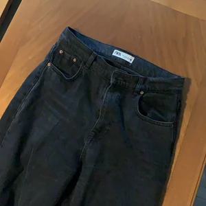 Wide Jeans - Vida jeans från zara som tyvärr är för stora på mig
