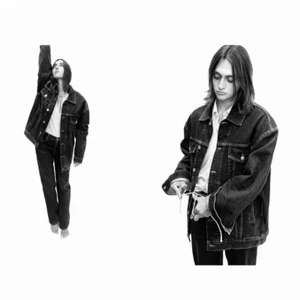 Blå Jeans  - Ett par skit snygga jeans från zara. Dem är i storlek 36 och använda fåtal gånger. Säljer pga dem är för långa för mig💕💕💕 (vi har två par en i storlek 34 och en i storlek 36)