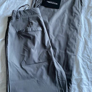 Utsvängda Kostymbyxor  - Blev för långa passar perfekt 1.65-170. ej använd 