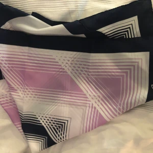 Vintage scarf/sjal - Ball sjal eller scarf som även funkar snyggt i håret! Vintage!