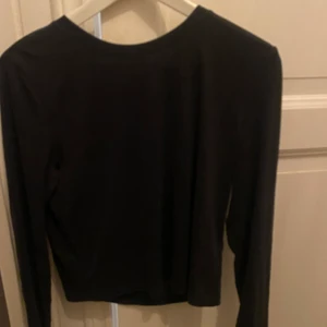 Tröja från weekday  - Supersnygg tröja från weekday i en cool blå färg