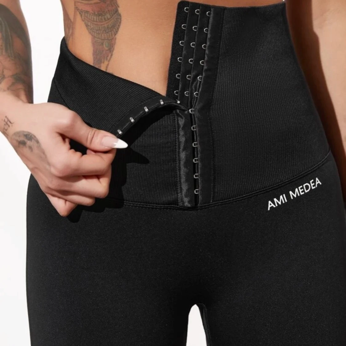 Träningstights med korsett Storlek S - 90