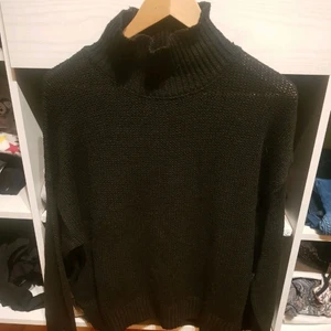 Ny tröja  - Köparen betalar för frakten 