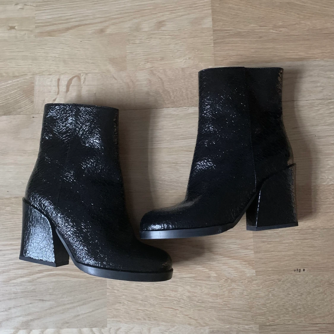 Helt oanvända boots, storlek 38. - 90