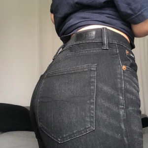 Jeans Polo Ralph Lauren - Säljer pga för små enligt min smak…Endast provade o mycket fint skick!!✨