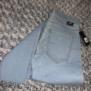 Dr.Denim jeans - Stl.S/M köpta sekondhand och endast använda 1 gång, 