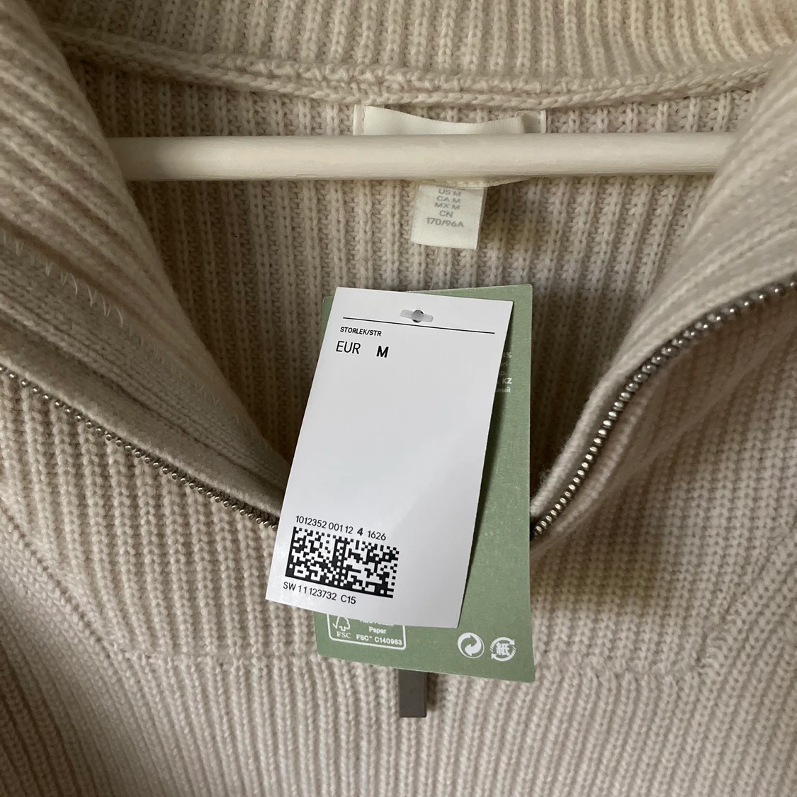 SLUTSÅLD & NY Tröja Med Dragkedja (H&M) - 91