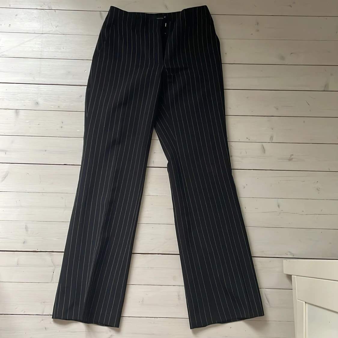 Lågmidjade kostymbyxor storlek 34