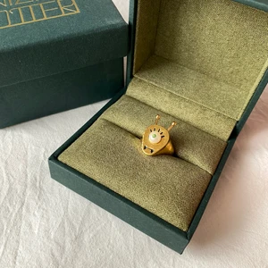 Ring  - Maria Nilsdotter ring i storlek 17! Sjukt fin, men kommer inte till så stor använding💖