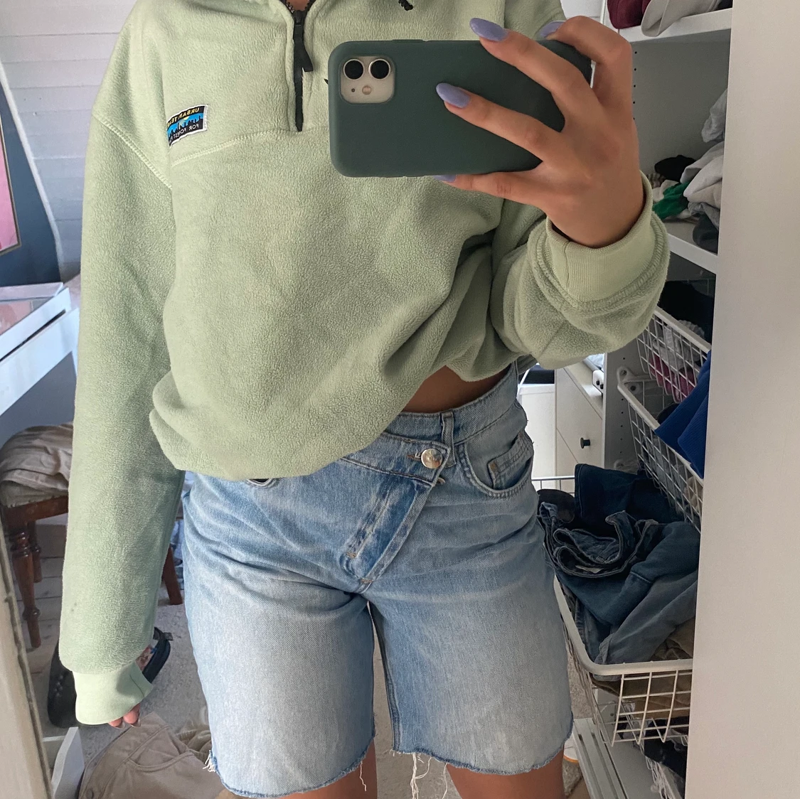 mintgrön fleecetröja med dragkedja!